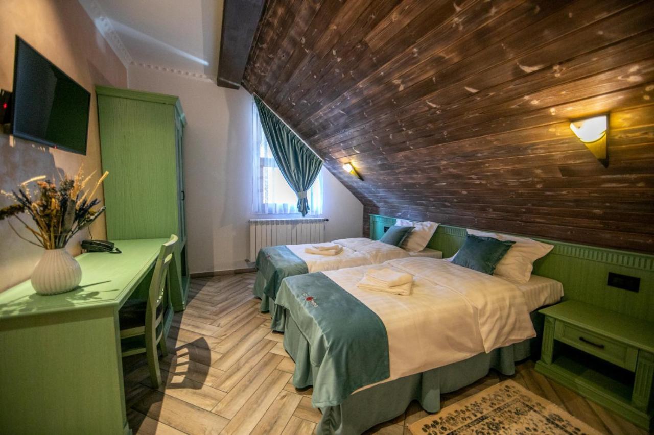 Hotel Hanul Tentea-Pasul Gutai Baia Sprie Exterior foto